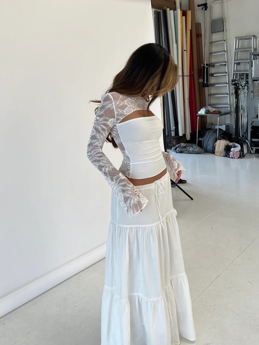 Elara | Ivory Lace Top