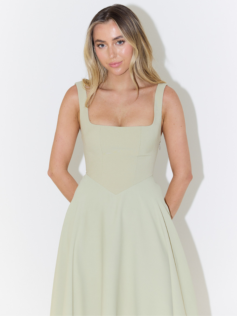 Juliette | Sleek Flow Dress