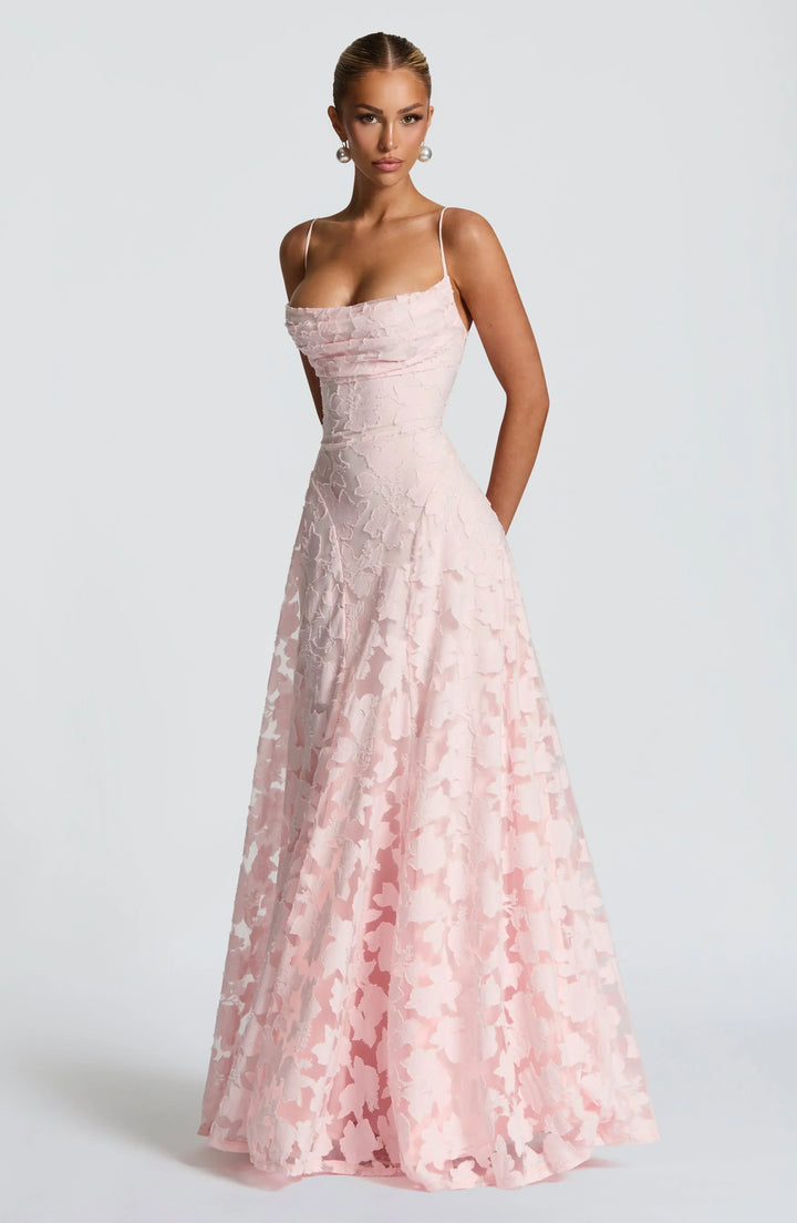 Clara Léon | Elegant Maxi Dress
