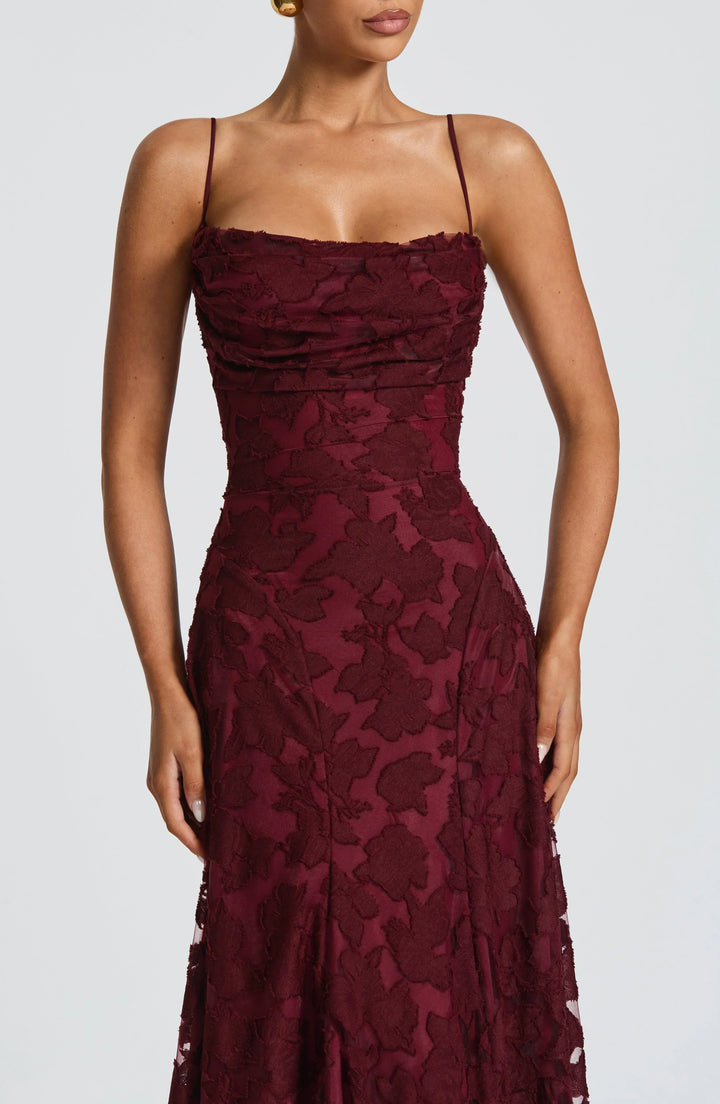 Clara Léon | Elegant Maxi Dress