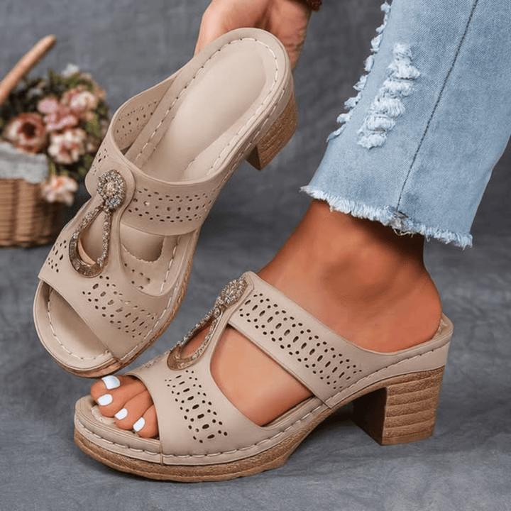 Kylie | Luxe Step Sandal
