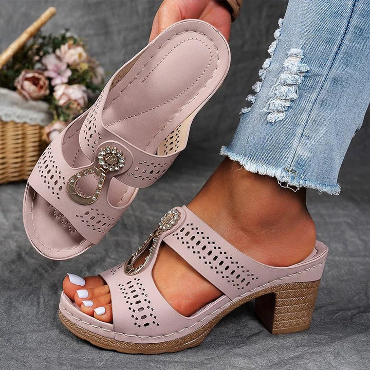 Kylie | Luxe Step Sandal