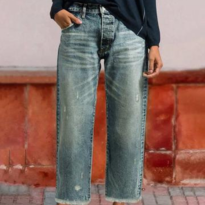 Emma | Relaxed Straight-Leg Jeans